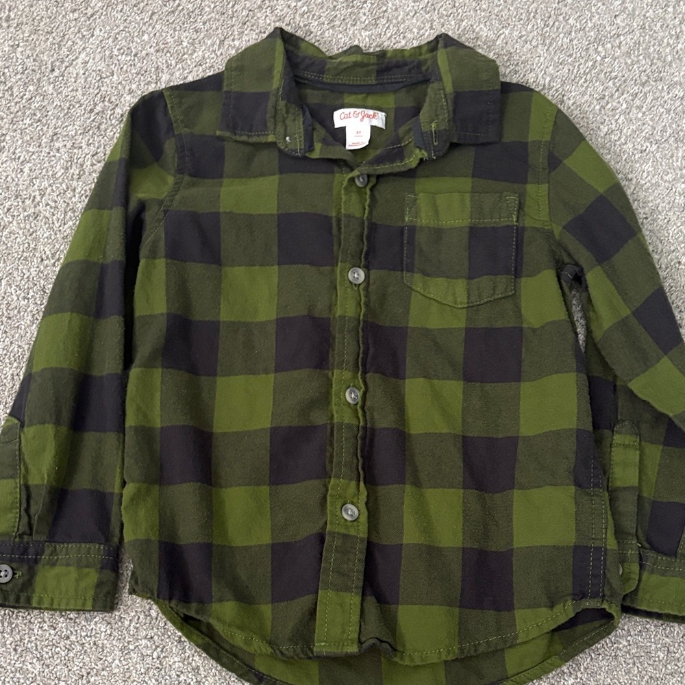 Cat & Jack Kids Black and Green Checkered Shirt